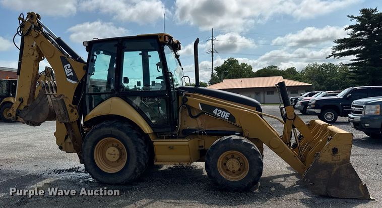 RETROEXCAVADORA 2007 CATERPILLAR 420E