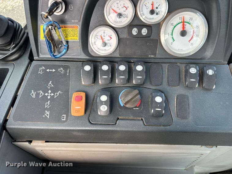 image for item DJ9534 2007 Caterpillar 420E backhoe