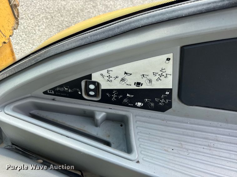 image for item DJ9534 2007 Caterpillar 420E backhoe