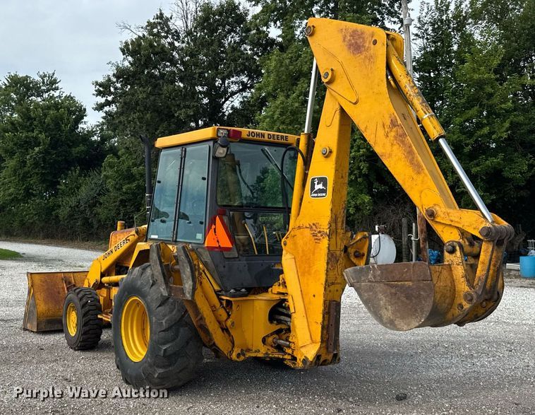 image for item DJ9680 1991 John Deere 410C backhoe