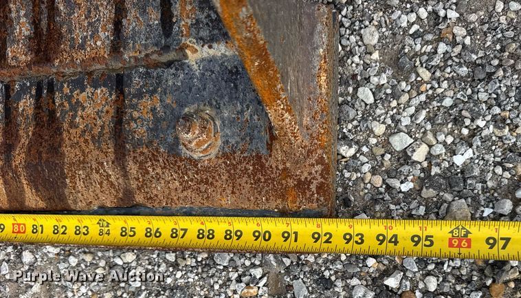 image for item DJ9680 1991 John Deere 410C backhoe