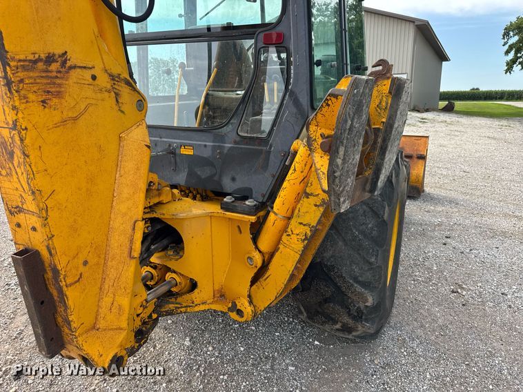 image for item DJ9680 1991 John Deere 410C backhoe