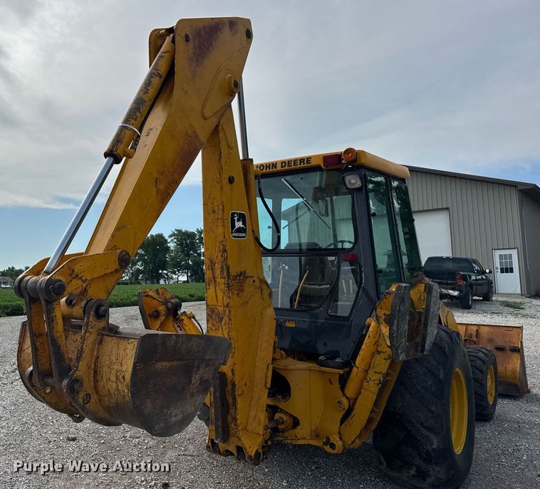 image for item DJ9680 1991 John Deere 410C backhoe