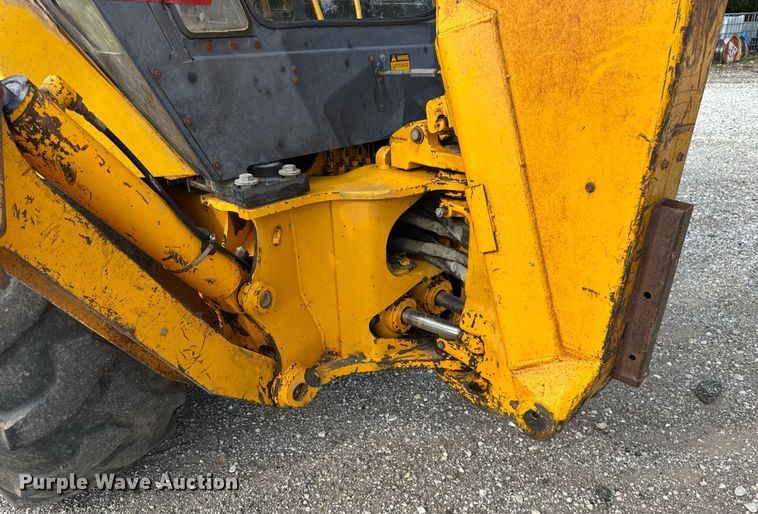 image for item DJ9680 1991 John Deere 410C backhoe