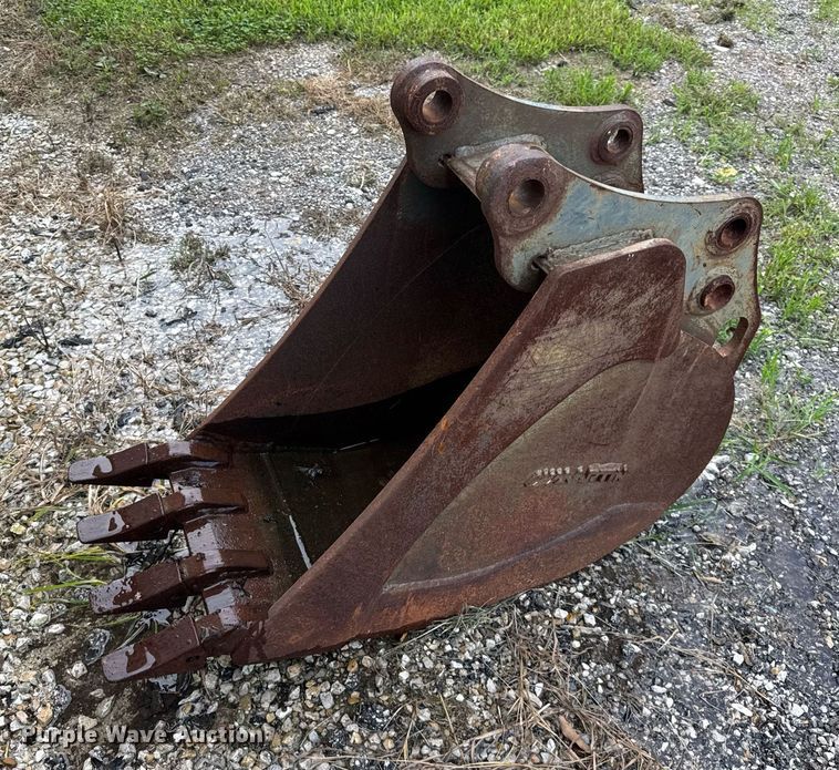 image for item DJ9680 1991 John Deere 410C backhoe