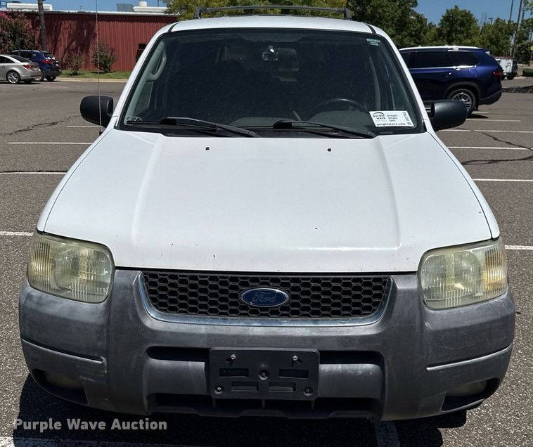 image for item DO7183 2004 Ford Escape SUV