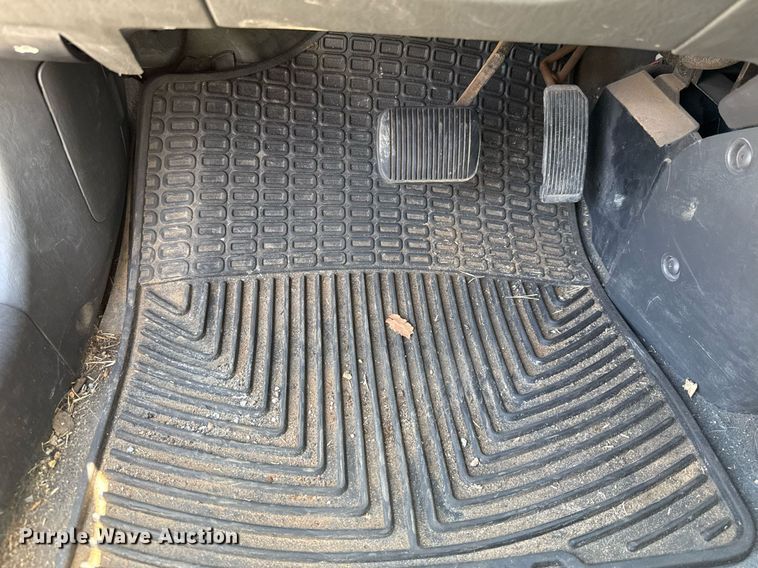 image for item DO7183 2004 Ford Escape SUV