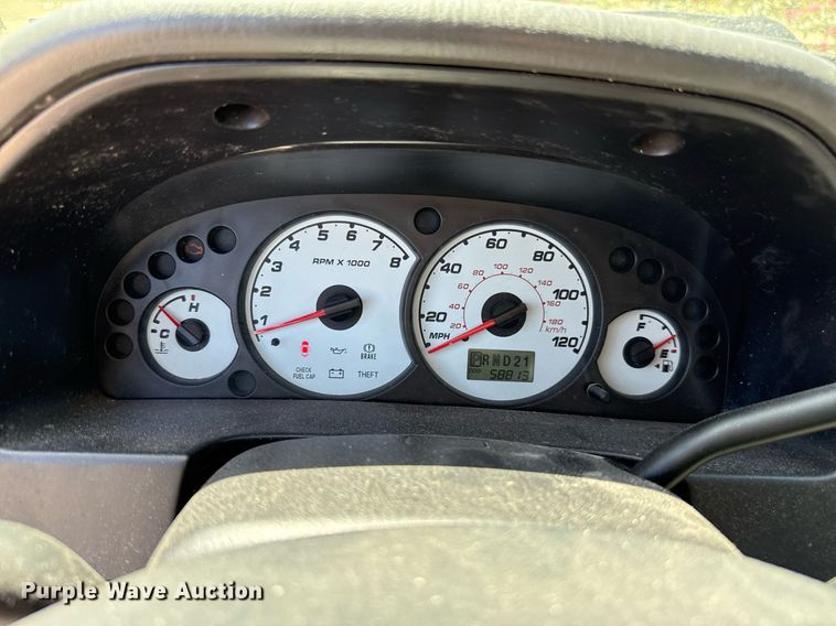 image for item DO7183 2004 Ford Escape SUV