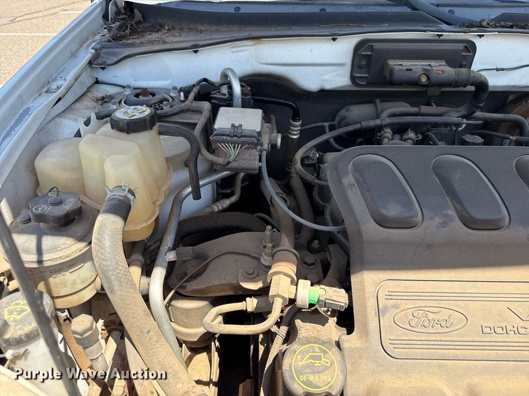 image for item DO7183 2004 Ford Escape SUV