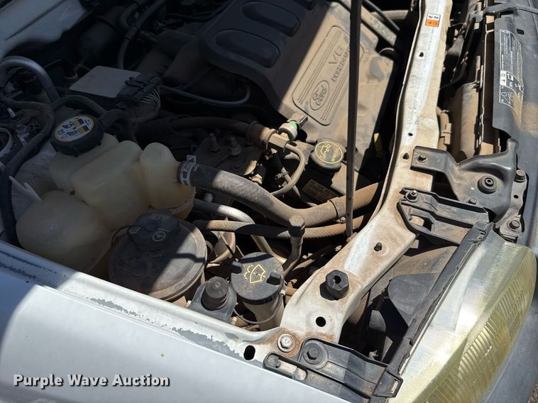 image for item DO7183 2004 Ford Escape SUV