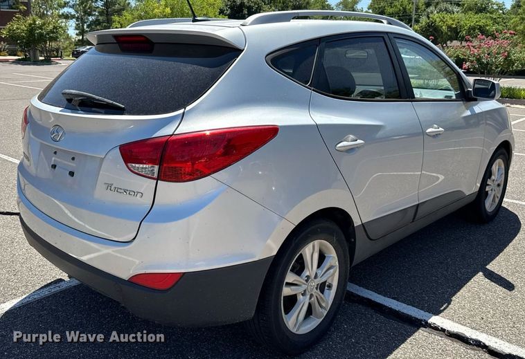 image for item DO7185 2011 Hyundai Tucson SUV