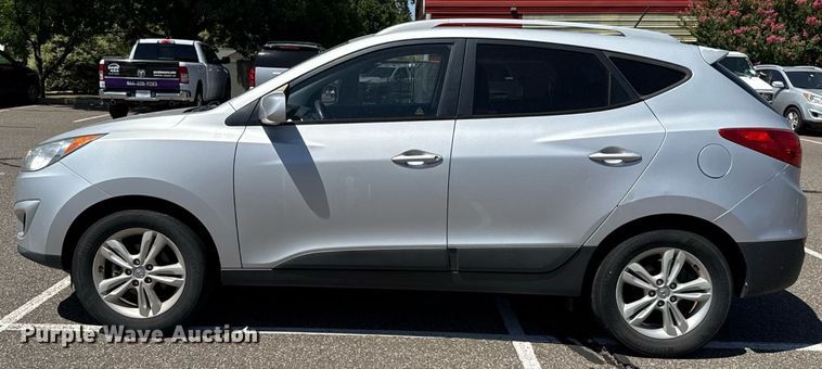 image for item DO7185 2011 Hyundai Tucson SUV