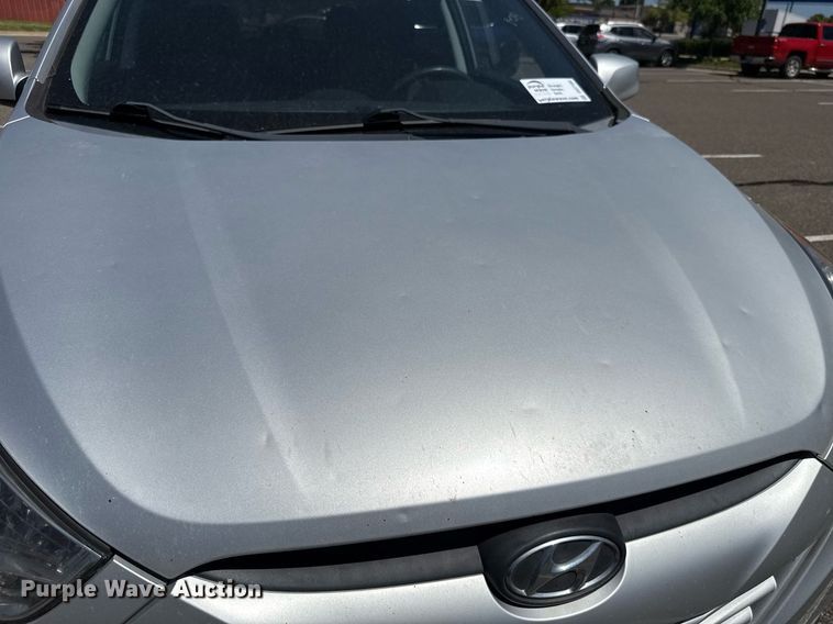 image for item DO7185 2011 Hyundai Tucson SUV