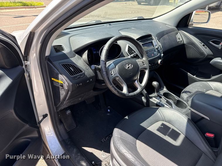 image for item DO7185 2011 Hyundai Tucson SUV