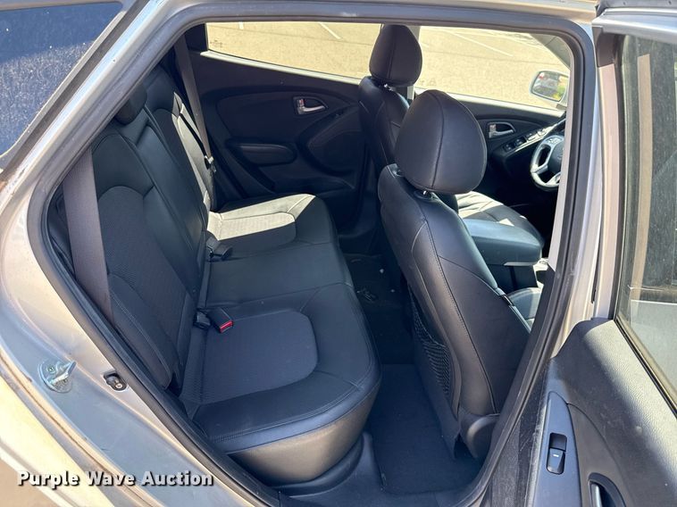 image for item DO7185 2011 Hyundai Tucson SUV