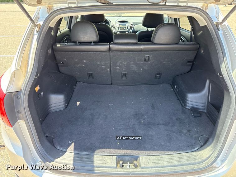 image for item DO7185 2011 Hyundai Tucson SUV