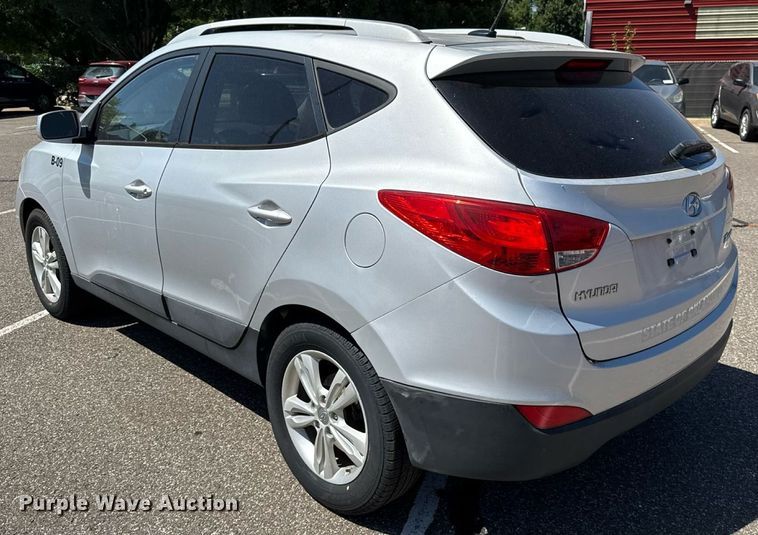 image for item DO7186 2011 Hyundai Tucson SUV