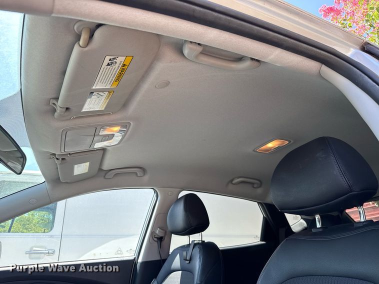 image for item DO7186 2011 Hyundai Tucson SUV