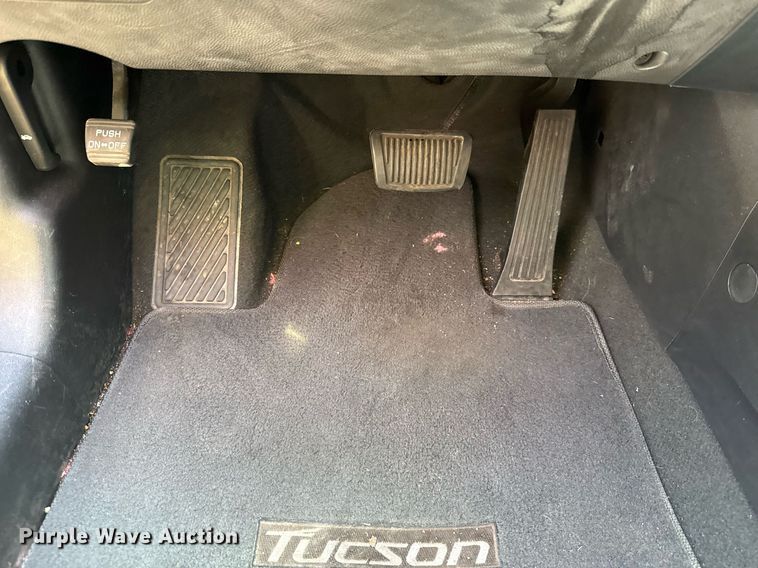 image for item DO7186 2011 Hyundai Tucson SUV