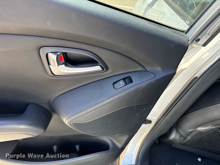 image for item DO7186 2011 Hyundai Tucson SUV