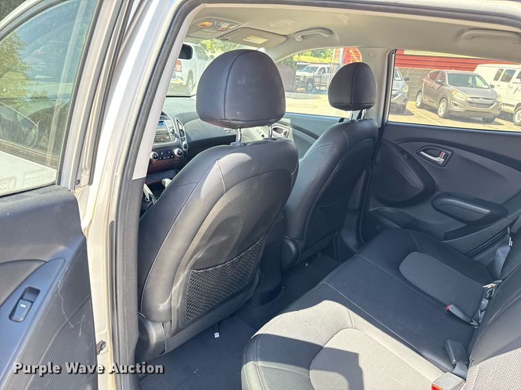 image for item DO7186 2011 Hyundai Tucson SUV