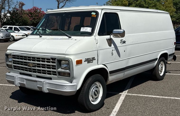 1993 Chevrolet G-Series van in Edmond, OK | Item DO7187 sold