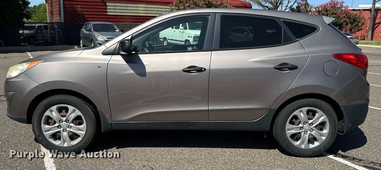 image for item DO7188 2013 Hyundai Tucson SUV