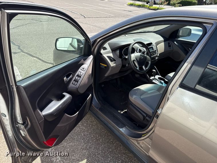 image for item DO7188 2013 Hyundai Tucson SUV