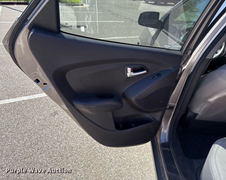 image for item DO7188 2013 Hyundai Tucson SUV