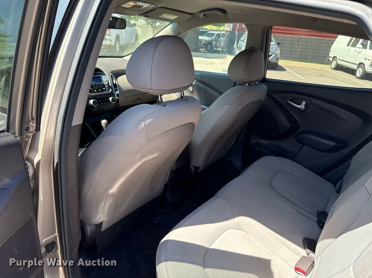 image for item DO7188 2013 Hyundai Tucson SUV