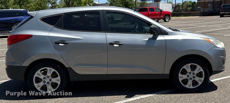 image for item DO7189 2013 Hyundai Tucson SUV