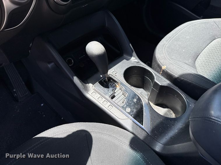 image for item DO7189 2013 Hyundai Tucson SUV