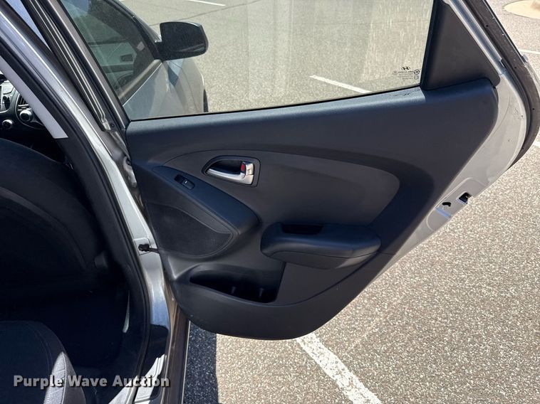 image for item DO7189 2013 Hyundai Tucson SUV