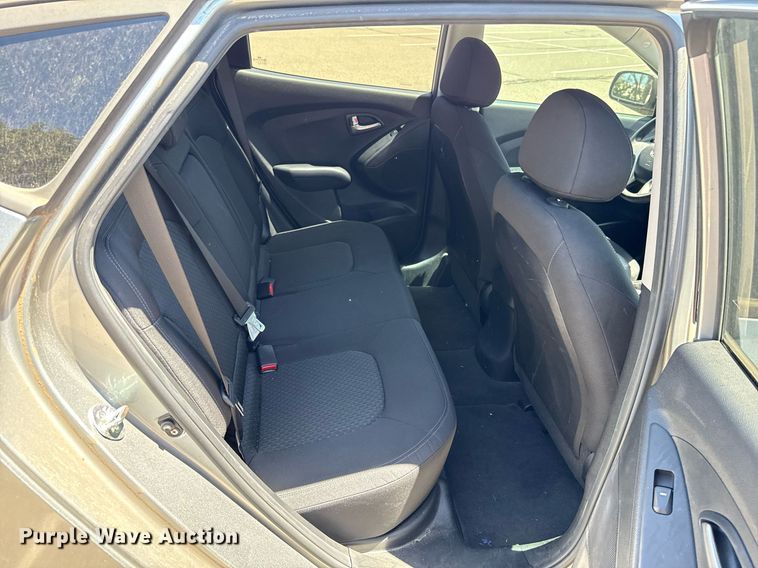 image for item DO7189 2013 Hyundai Tucson SUV