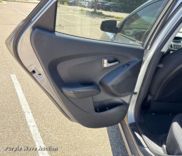 image for item DO7189 2013 Hyundai Tucson SUV