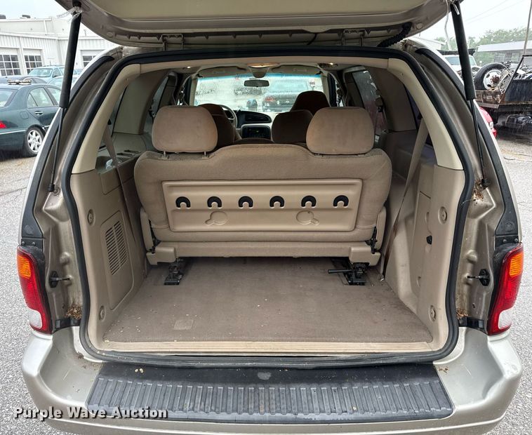 image for item DR2793 2002 Ford Windstar LX van