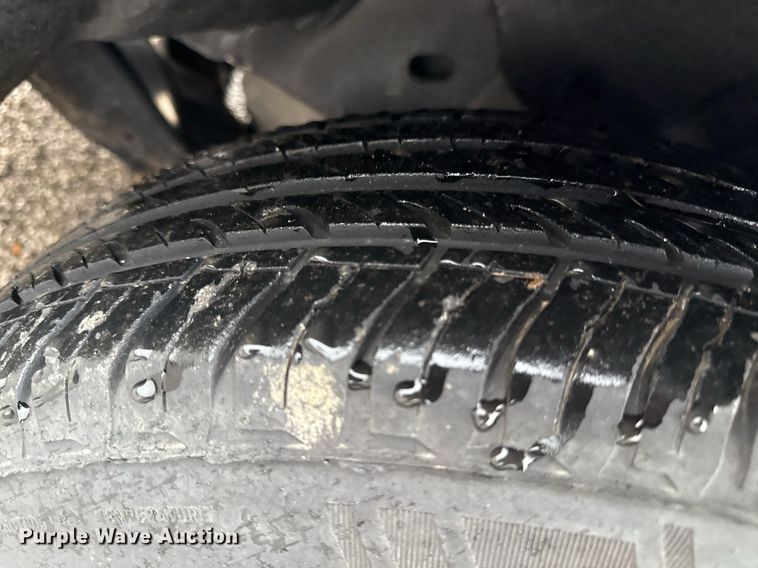 image for item DR2793 2002 Ford Windstar LX van