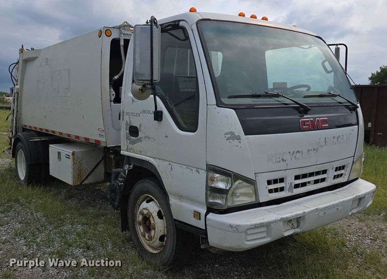 image for item DR3906 2006 GMC W5 refuse truck