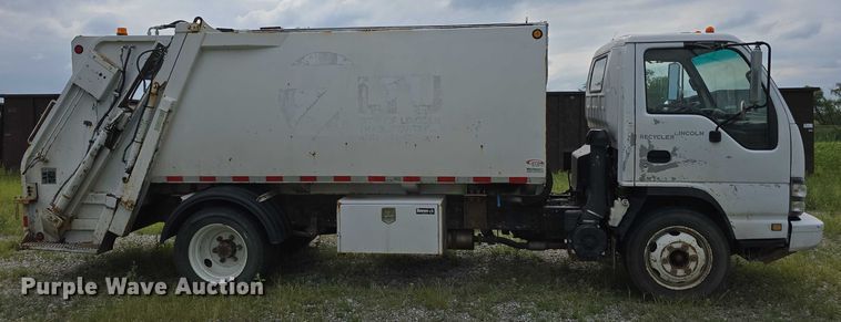 image for item DR3906 2006 GMC W5 refuse truck