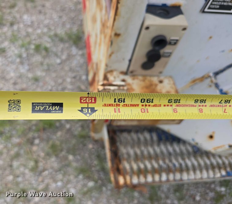 image for item DR3906 2006 GMC W5 refuse truck