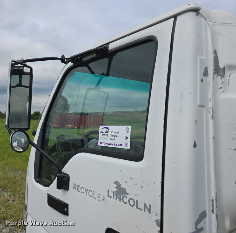 image for item DR3906 2006 GMC W5 refuse truck