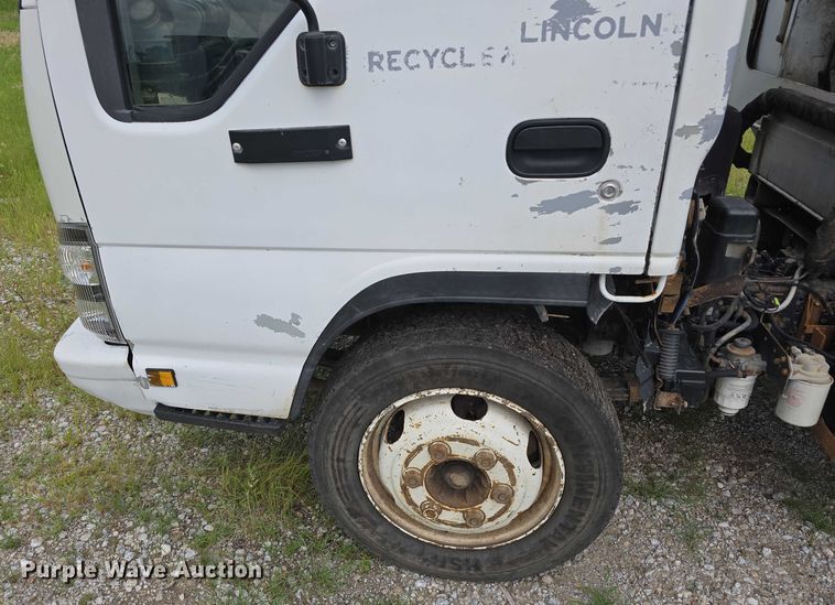 image for item DR3906 2006 GMC W5 refuse truck