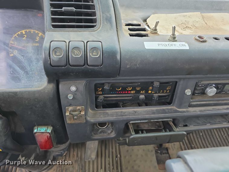 image for item DR3906 2006 GMC W5 refuse truck