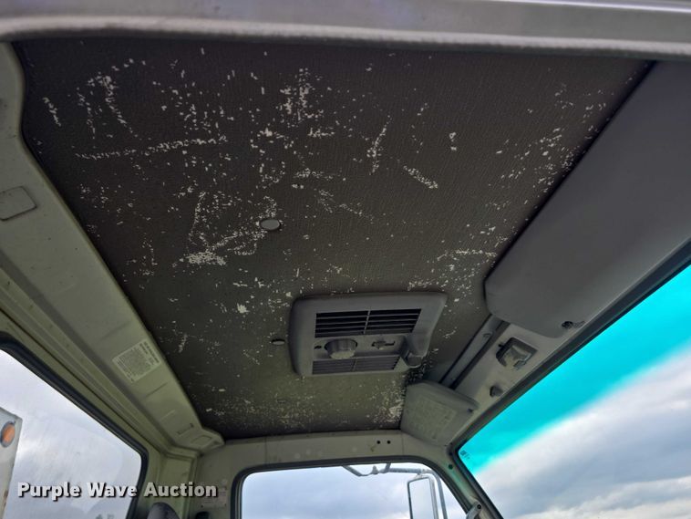 image for item DR3906 2006 GMC W5 refuse truck