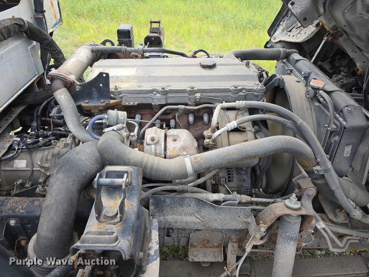 image for item DR3906 2006 GMC W5 refuse truck