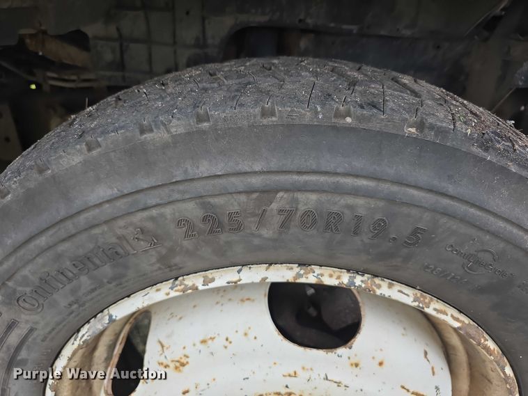 image for item DR3906 2006 GMC W5 refuse truck