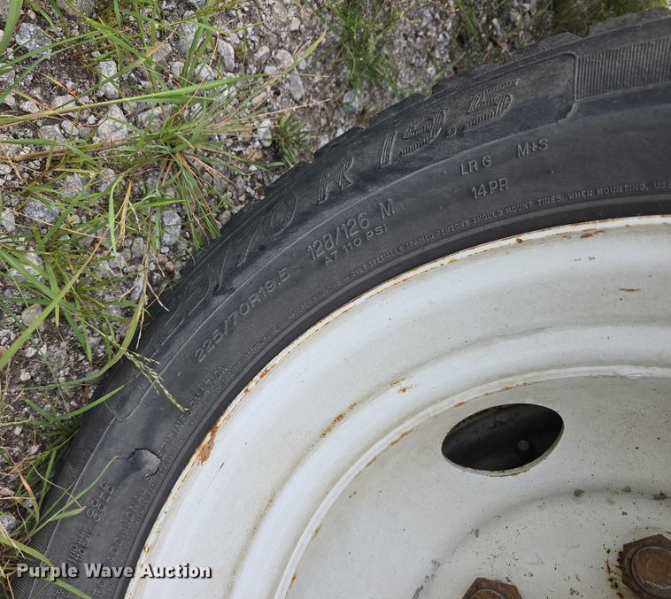 image for item DR3906 2006 GMC W5 refuse truck