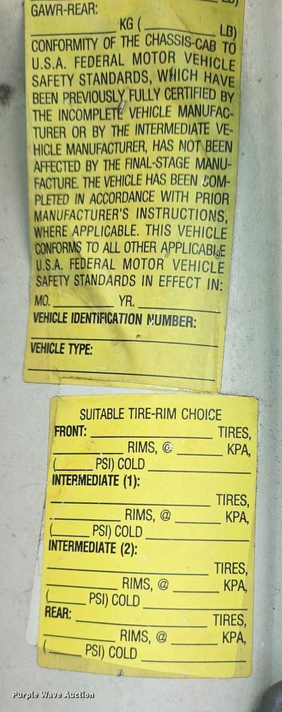 image for item DR3906 2006 GMC W5 refuse truck