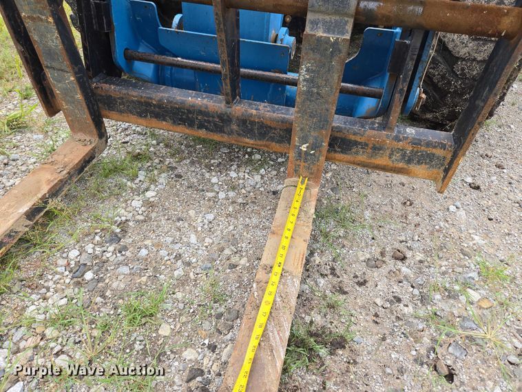 image for item DR3909 2017 Genie GTH-5519 telehandler