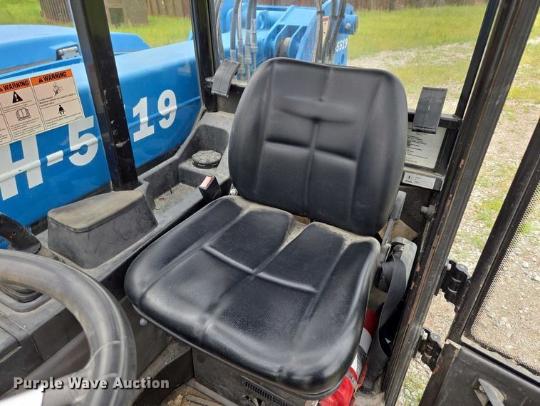 image for item DR3909 2017 Genie GTH-5519 telehandler